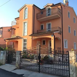  Apartment Dakovic Kroatien